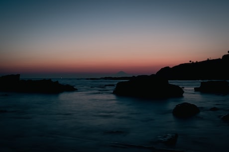 上海10号线(上海10号线路段开通，上海轨道交通网络再添新场景)