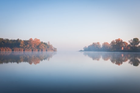 微山湖风景区(微山湖风景区：让您感受天人合一的自然美景)